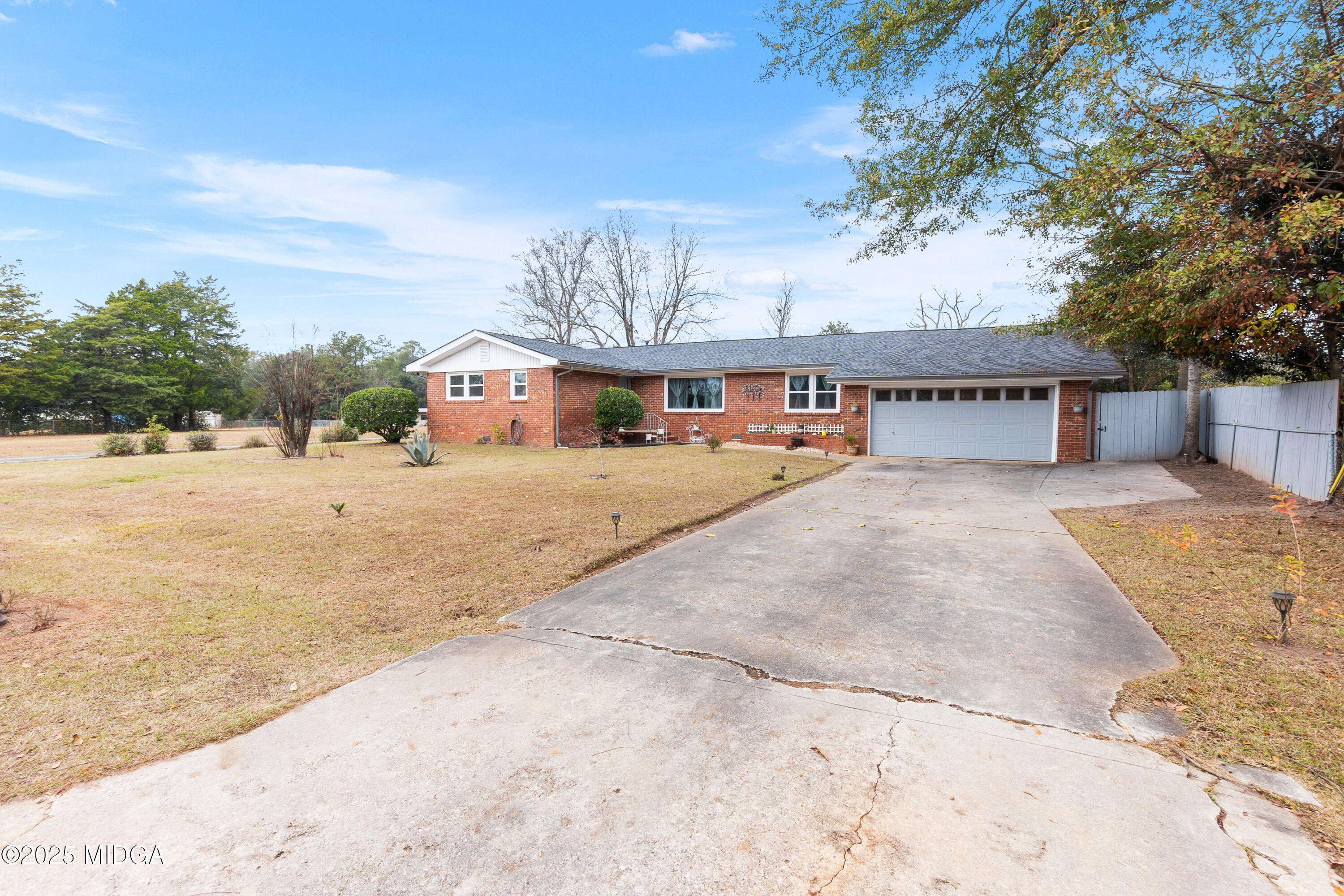 121 Crestwood Road Warner Robins, GA 31093 - Photo 40 of 47 swimming pool view with a outdoor space