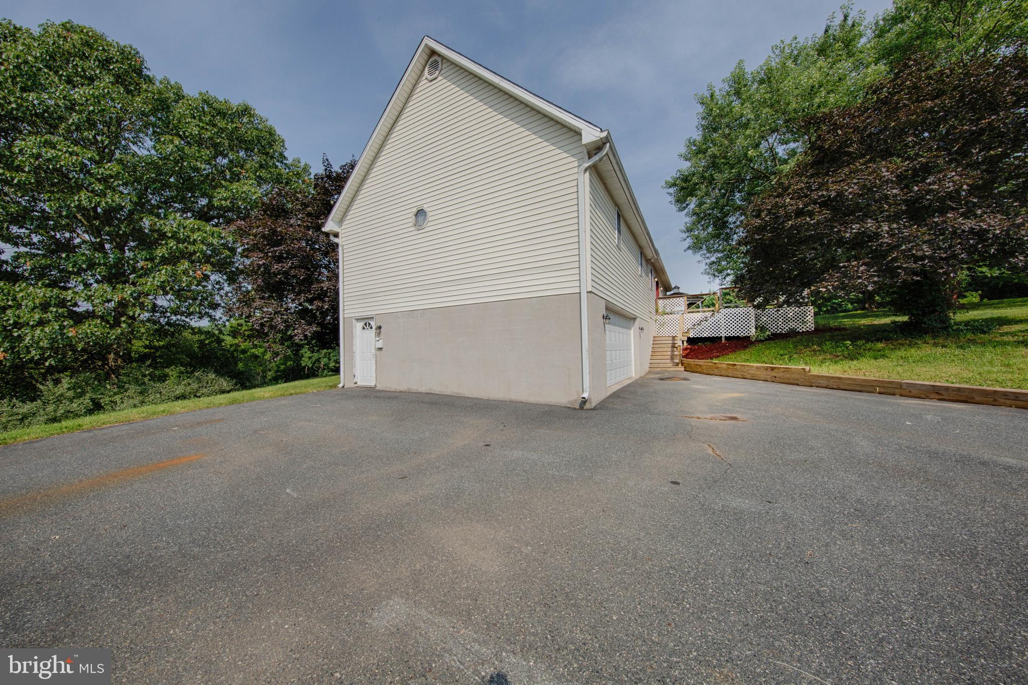 1255 Fawn Grove Road New Park, PA 17352 - Photo 7 of 43 Gallery Image 7