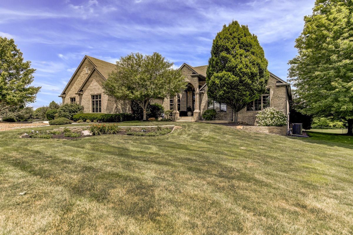 1160 Old Tipton School Road Sherman, IL 62707 - Photo 1 of 49 Gallery Image 1