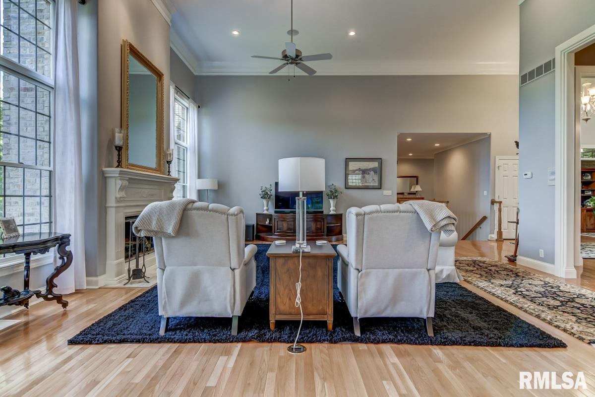 1160 Old Tipton School Road Sherman, IL 62707 - Photo 4 of 49 Gallery Image 4