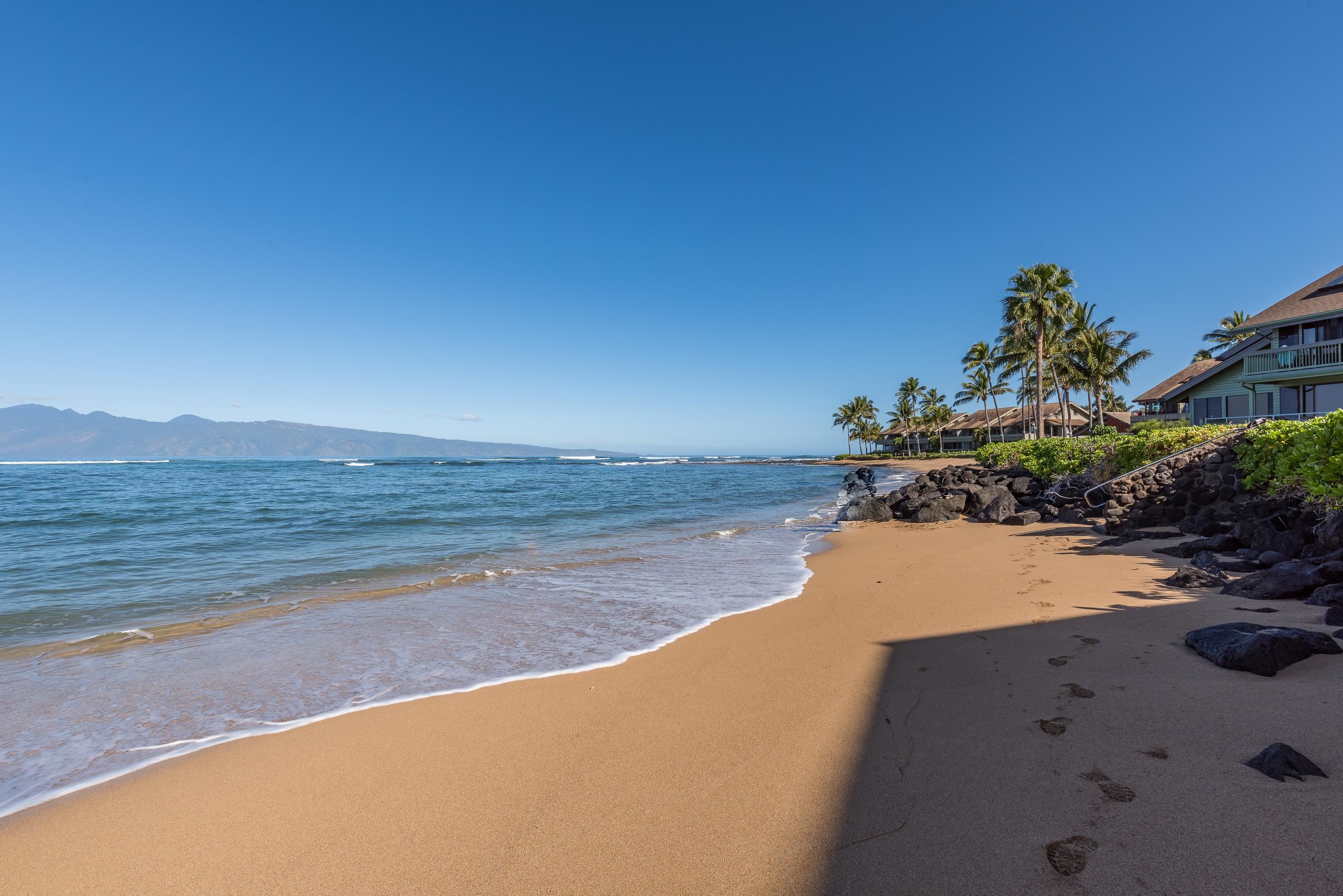 4521 Lower Honoapiilani Road, Unit 2B2 Lahaina, HI 96761 - Photo 12 of 41 Gallery Image 12