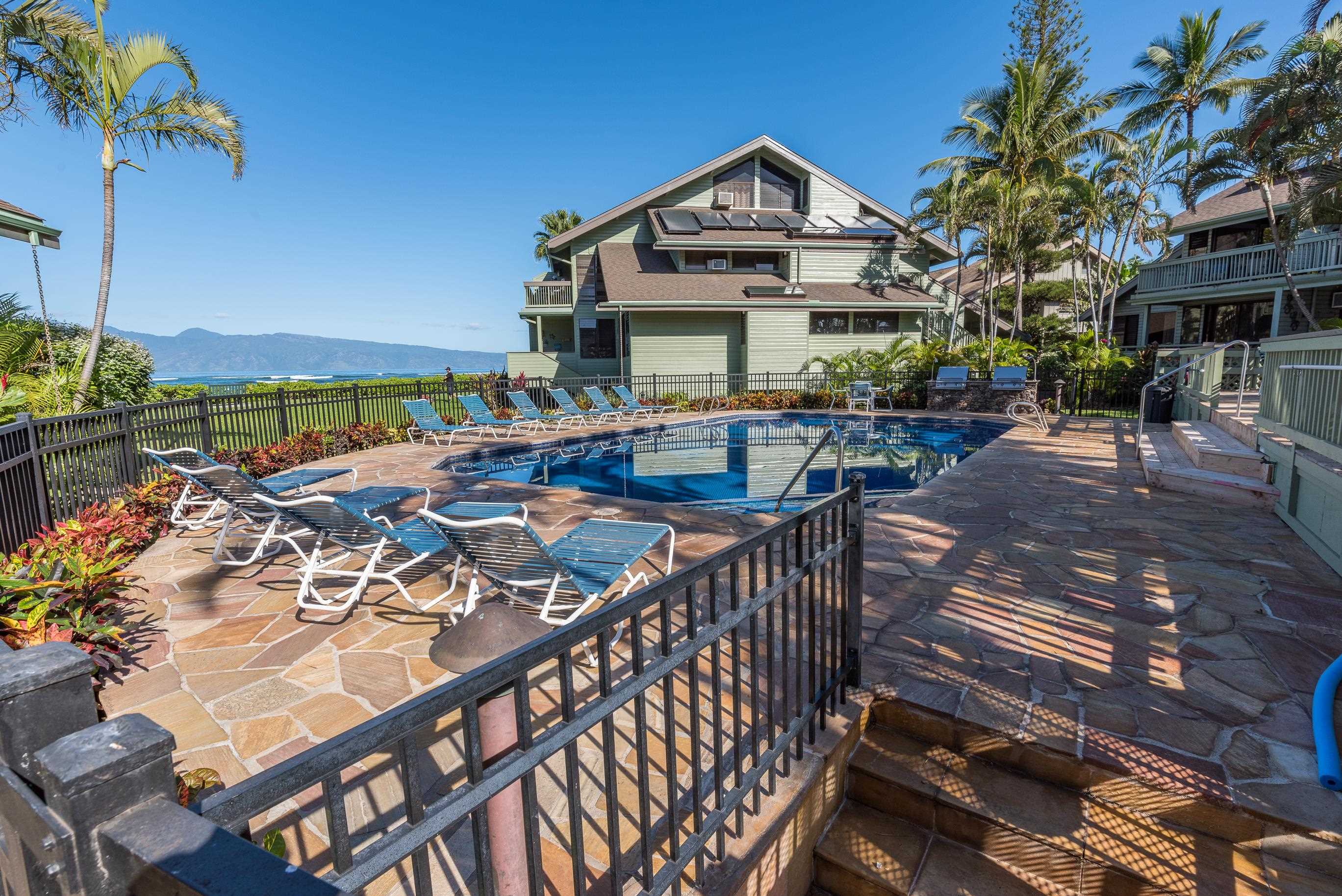 4521 Lower Honoapiilani Road, Unit 2B2 Lahaina, HI 96761 - Photo 17 of 41 Gallery Image 17