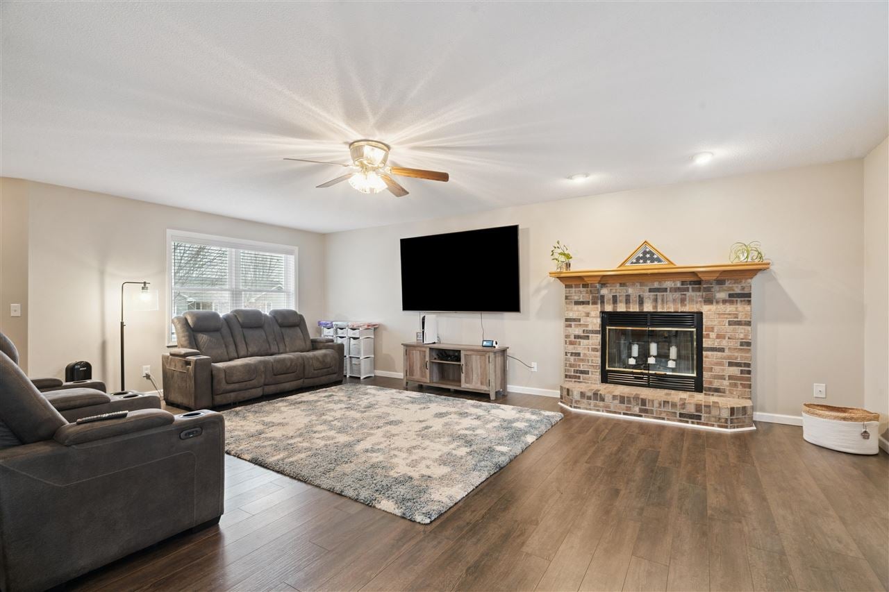3000 Primrose Street Marion, IA 52302 - Photo 6 of 32 Gallery Image 6