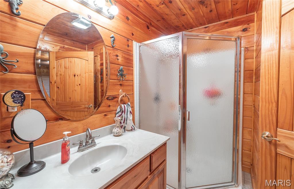 6720 Rock Road Bourbon, MO 65441 - Photo 13 of 72