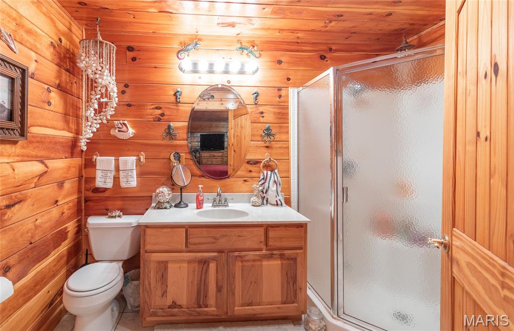 6720 Rock Road Bourbon, MO 65441 - Photo 14 of 72