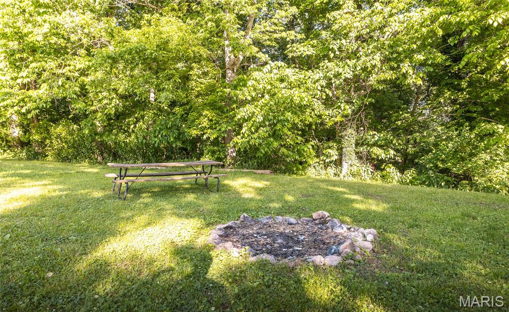 6720 Rock Road Bourbon, MO 65441 - Photo 28 of 72