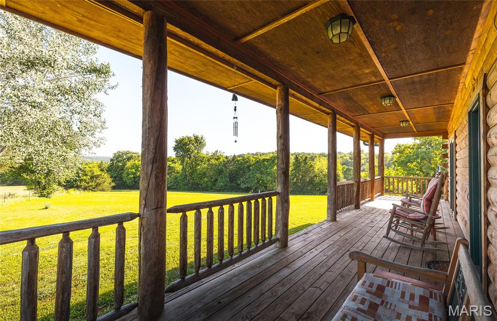 6720 Rock Road Bourbon, MO 65441 - Photo 3 of 72