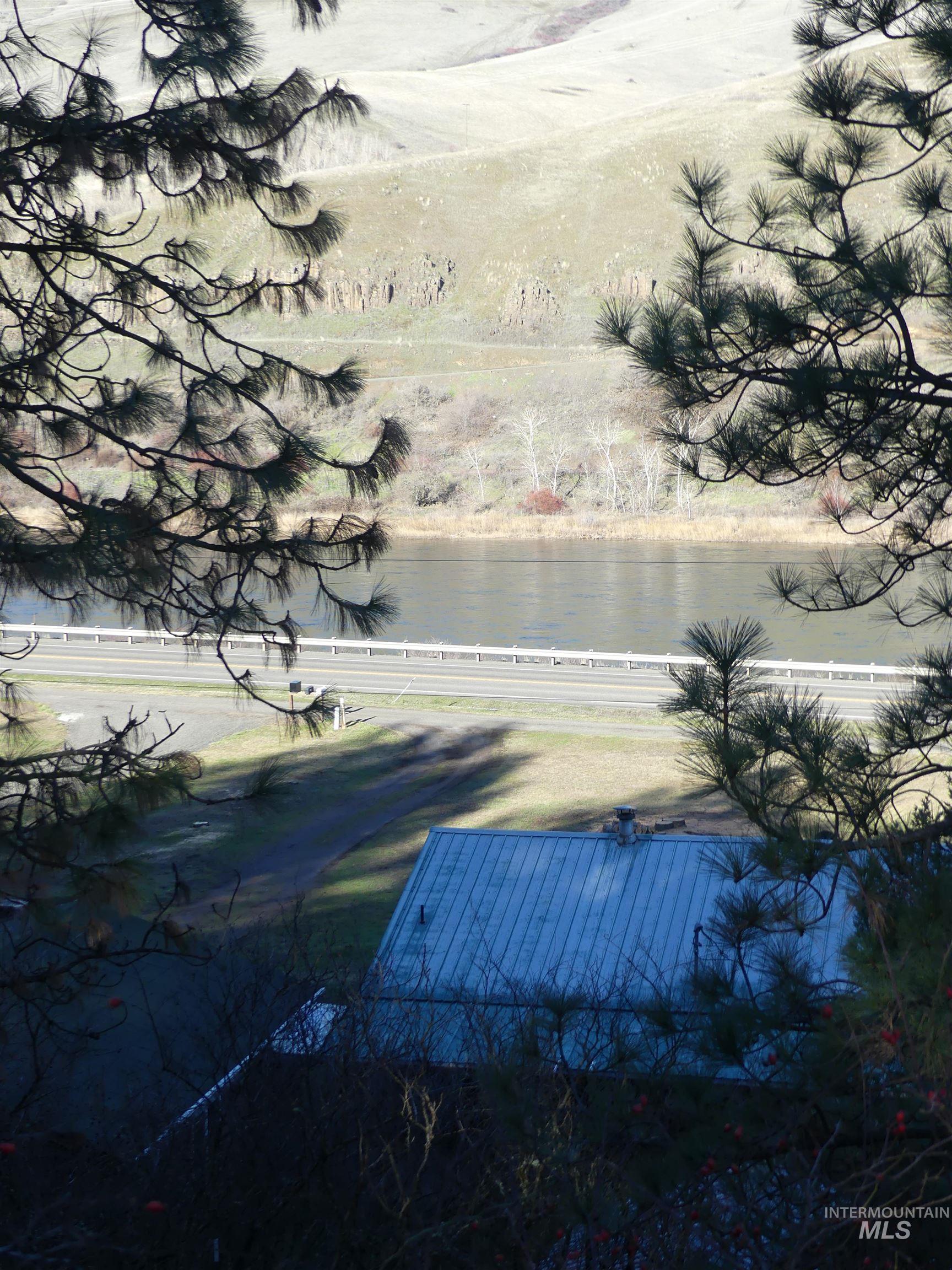 31388 Paradise Lane Lenore, ID 83541 - Photo 3 of 50