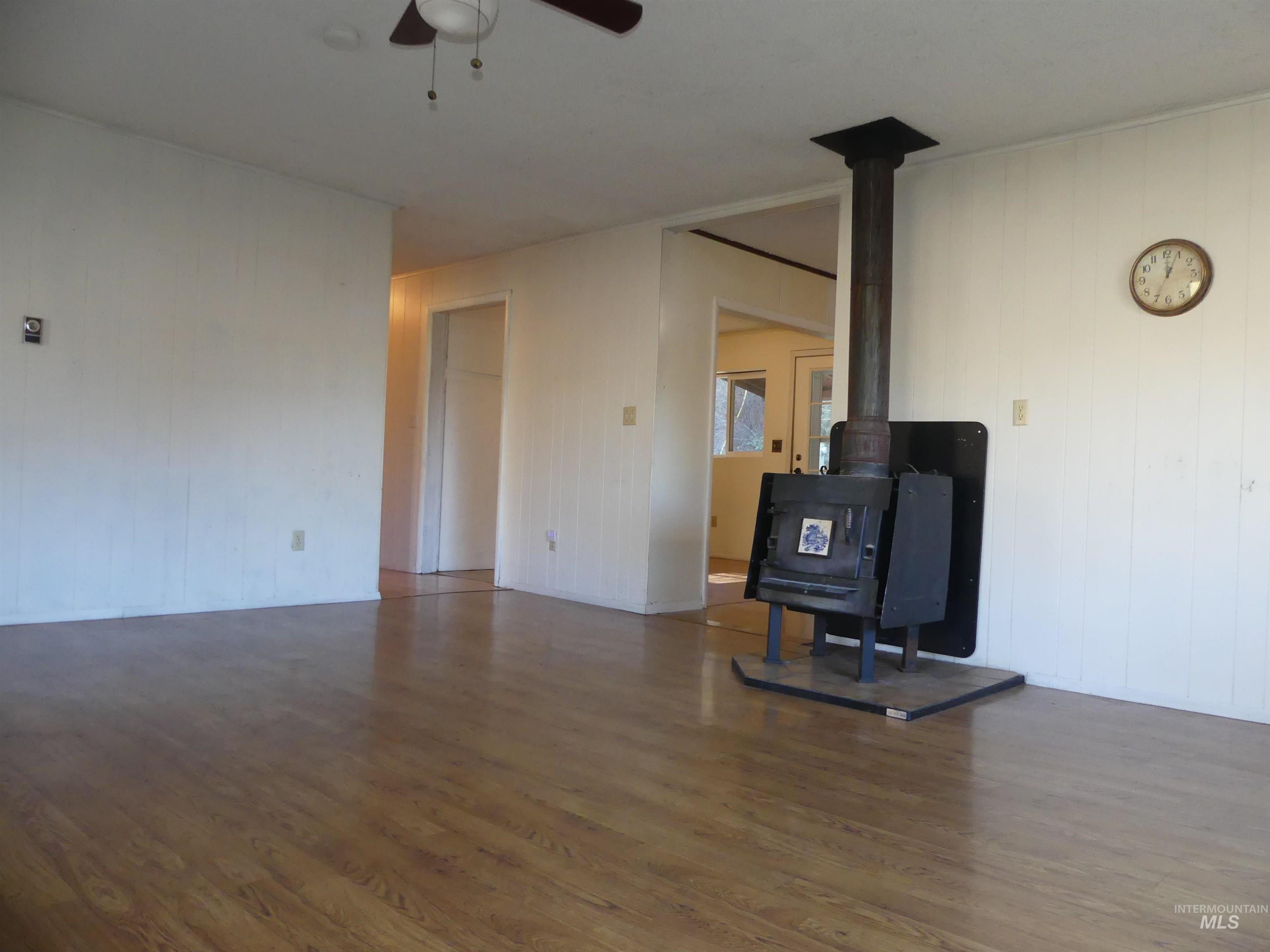 31388 Paradise Lane Lenore, ID 83541 - Photo 7 of 50