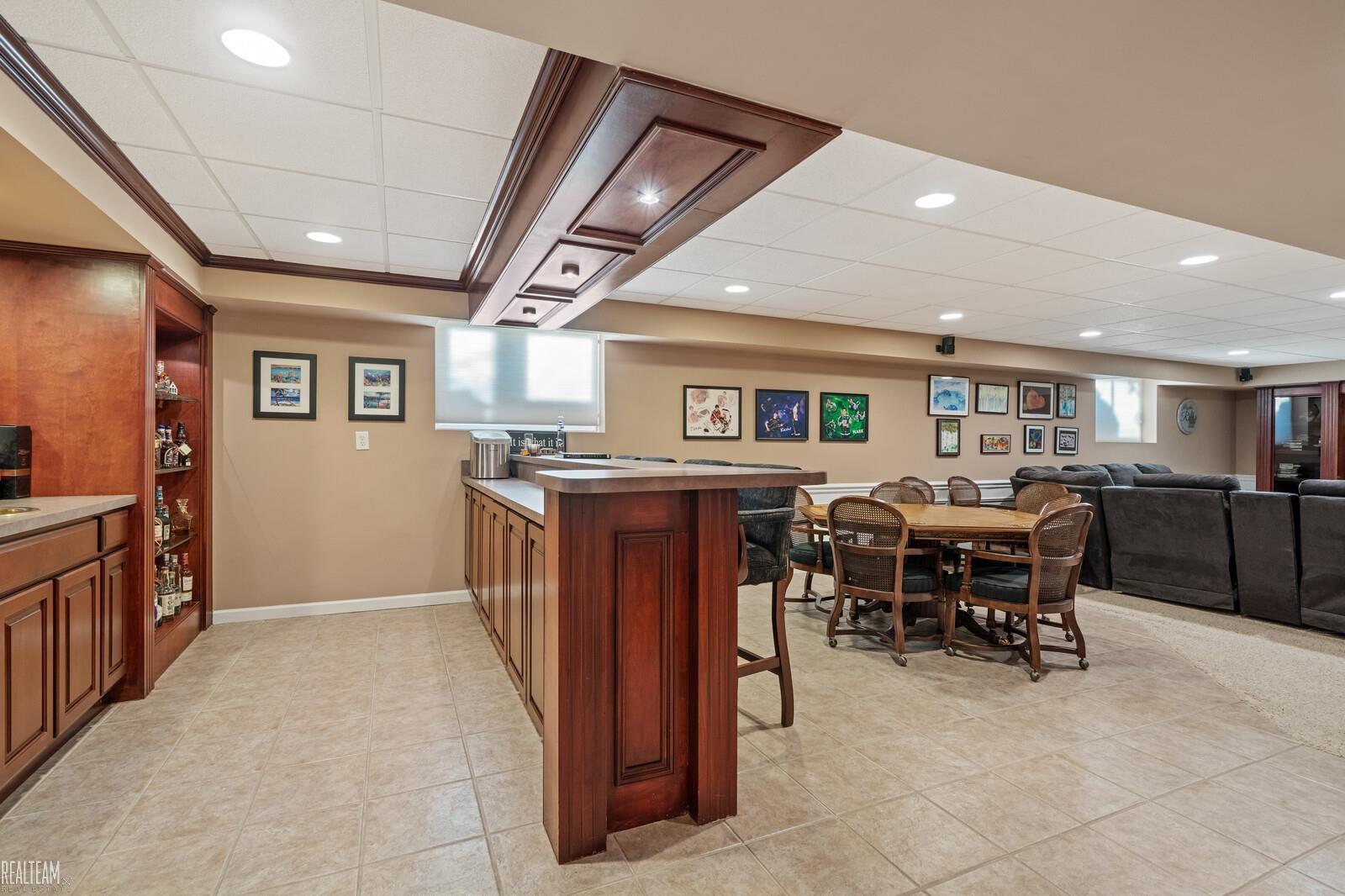 1028 Bloomview Circle Rochester, MI 48307 - Photo 31 of 44 50094250-30.JPG