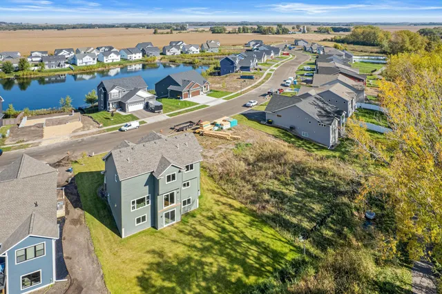 $599,900 | 1604 Spruce Street, Farmington, MN 55024