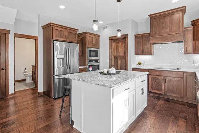 $599,900 | 1604 Spruce Street, Farmington, MN 55024