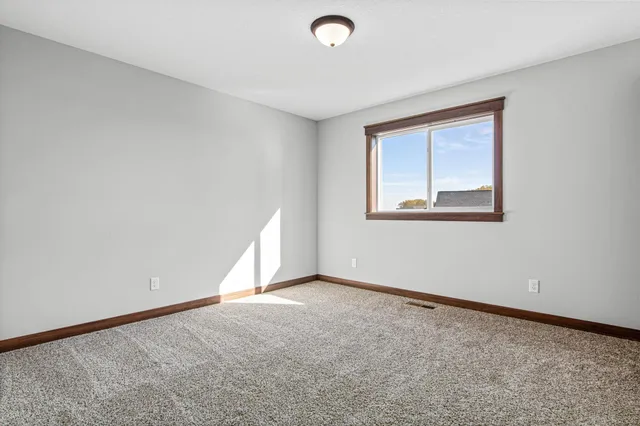 $599,900 | 1604 Spruce Street, Farmington, MN 55024