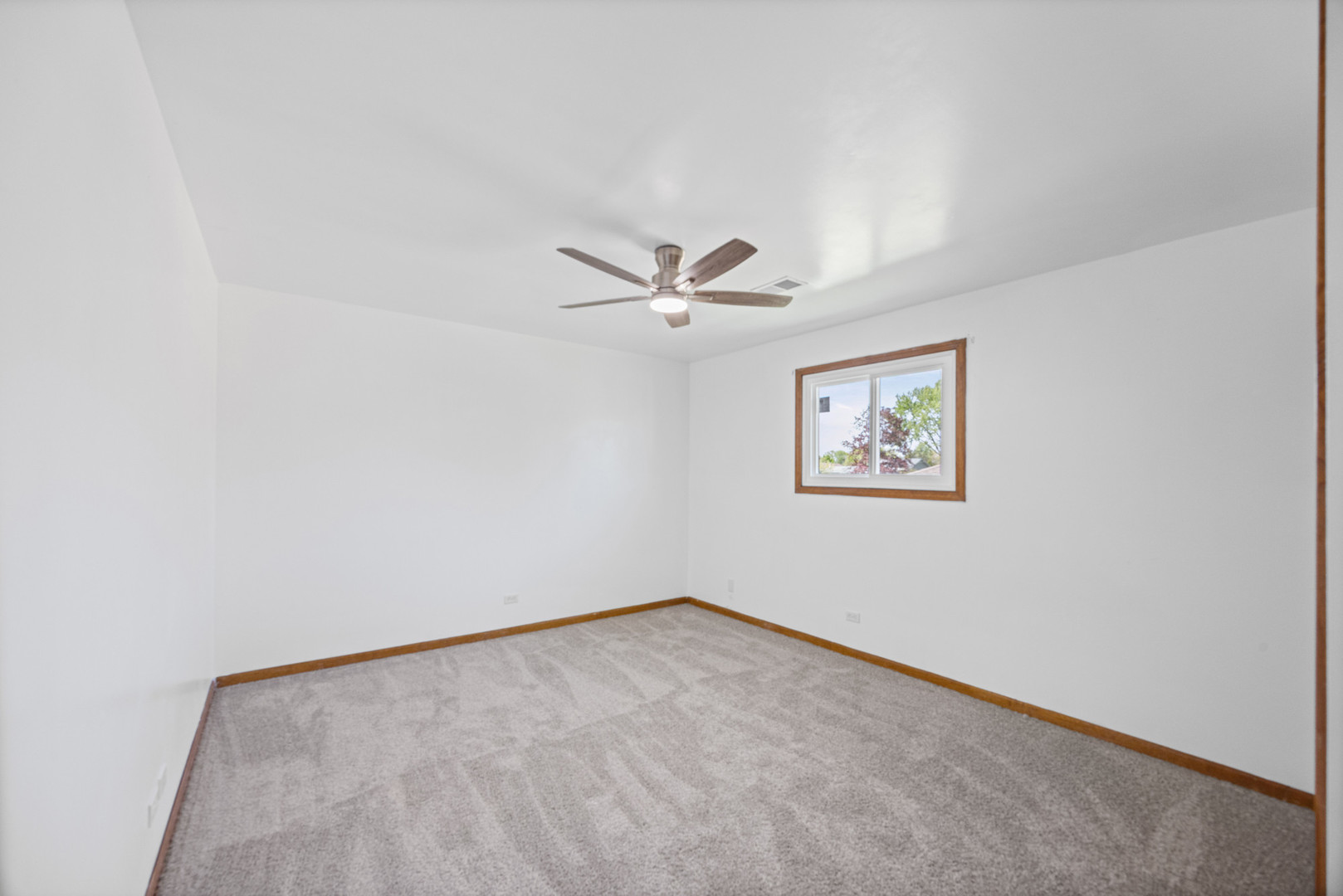 725 Eighth Avenue Addison, IL 60101 - Photo 14 of 20