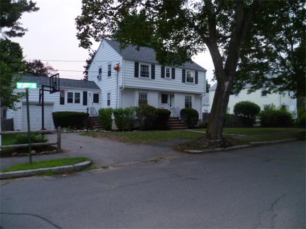 9 Pilgrim Road Wakefield, MA 01880 - Photo 1 of 5 Gallery Image 1