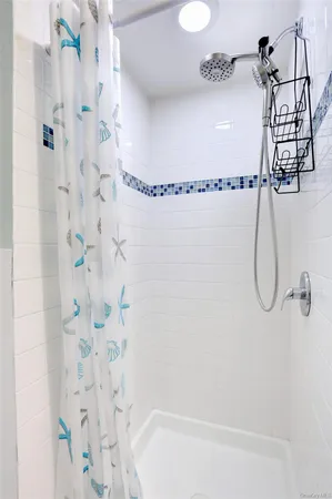 $899,000 | 6 Hemlock Lane, Thiells, NY 10984