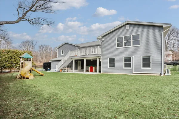 $899,000 | 6 Hemlock Lane, Thiells, NY 10984