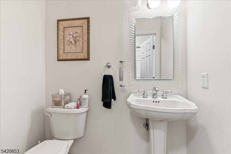 26 Eldora Road Parsippany, NJ 07054 - Photo 20 of 47