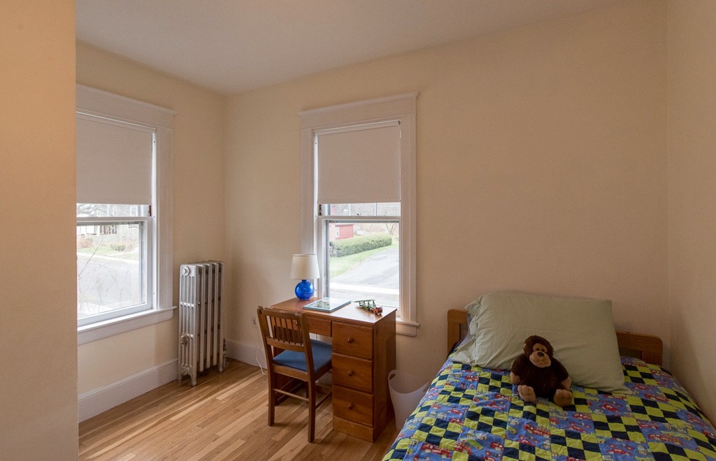 61 Ridgewood Terrace Northampton, MA 01060 - Photo 11 of 14 Gallery Image 11