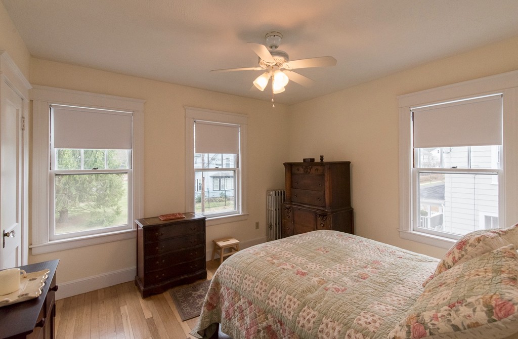 61 Ridgewood Terrace Northampton, MA 01060 - Photo 12 of 14 Gallery Image 12