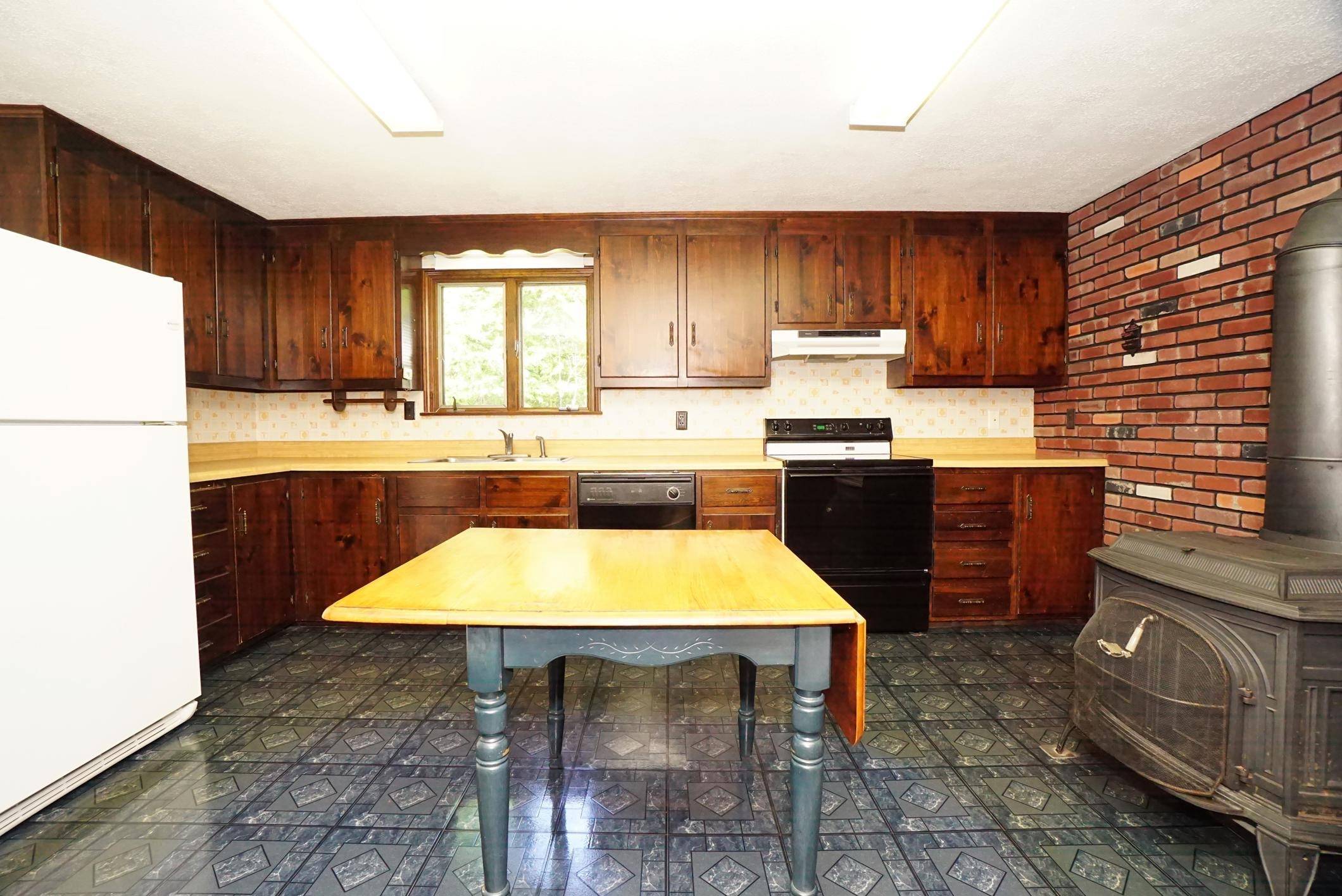 21 Chase Road Sandown, NH 03873 - Photo 14 of 60