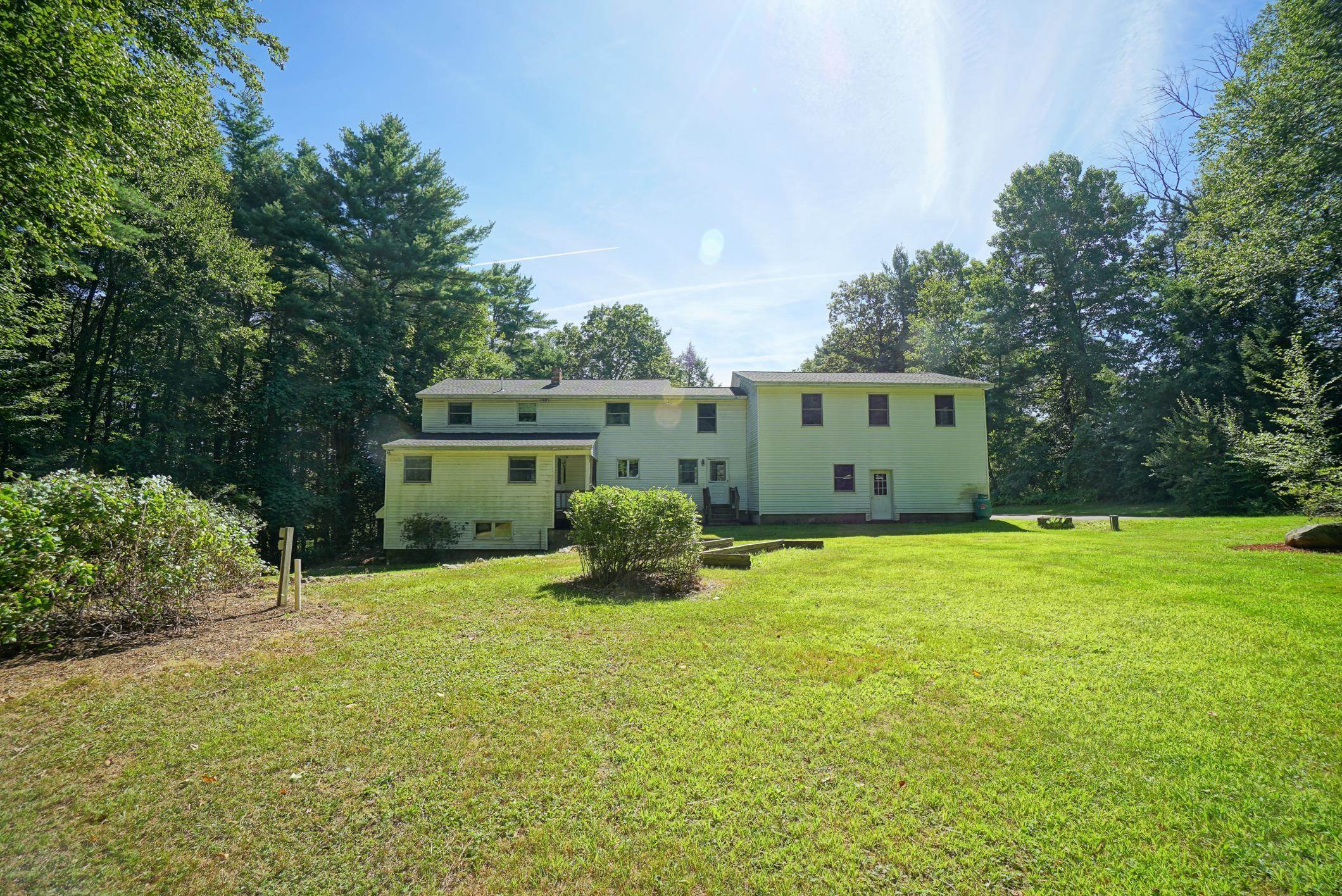 21 Chase Road Sandown, NH 03873 - Photo 2 of 60