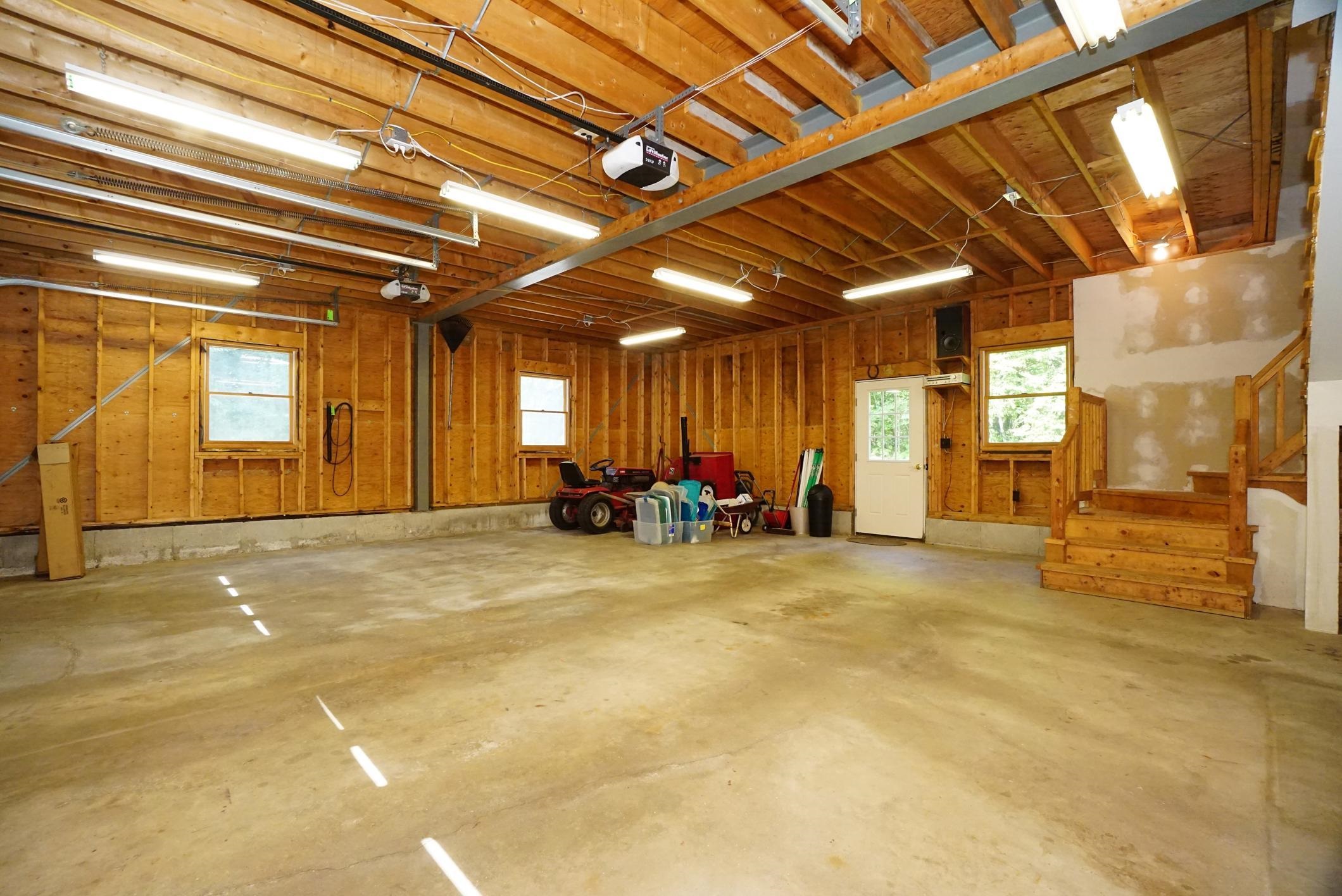 21 Chase Road Sandown, NH 03873 - Photo 49 of 60