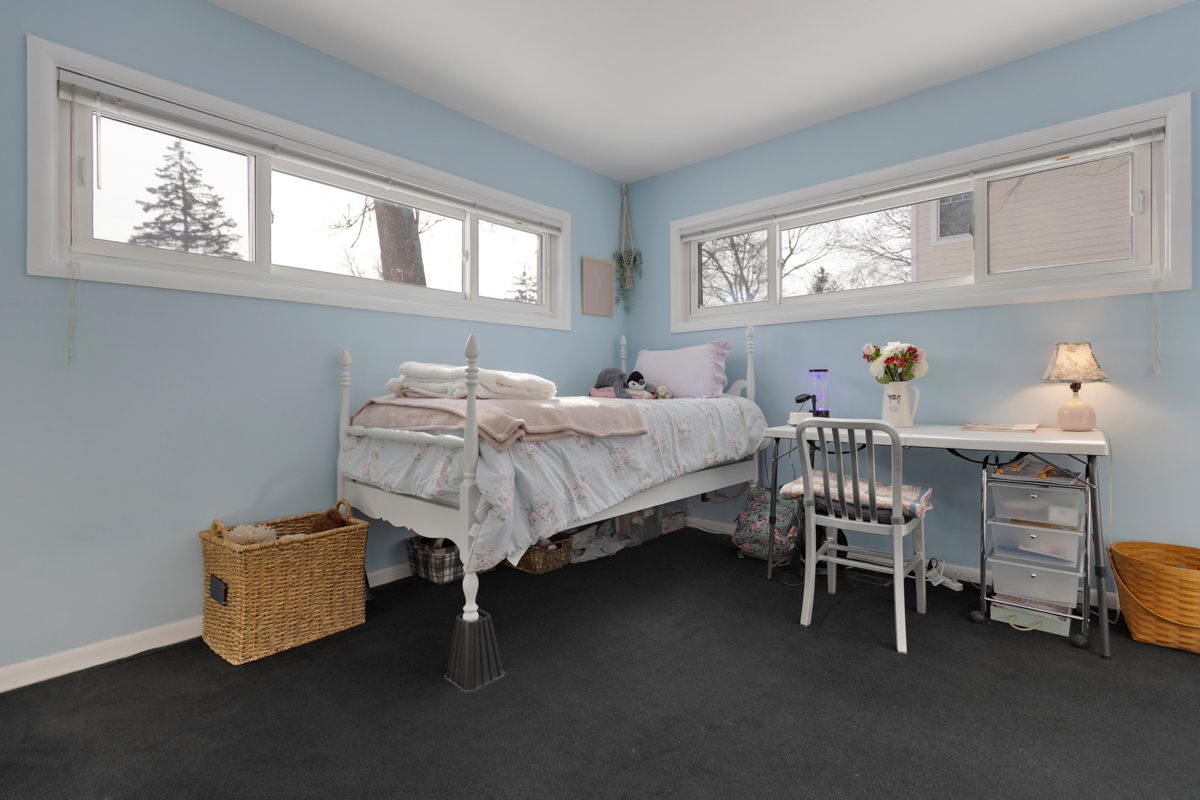 421 Countryside Drive Wheaton, IL 60187 - Photo 13 of 20 Gallery Image 13