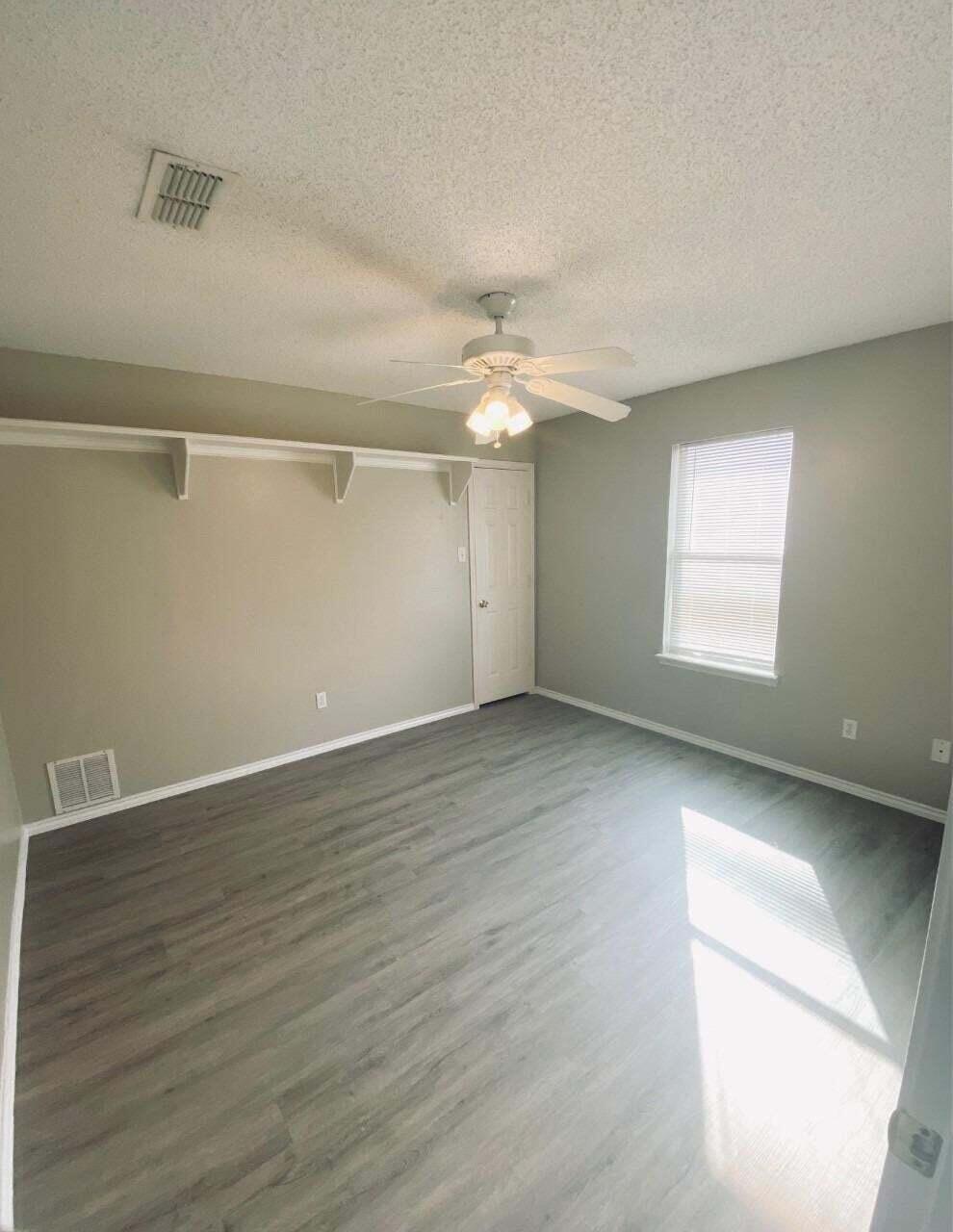6504 7th Street Lubbock, TX 79416 - Photo 6 of 10 6