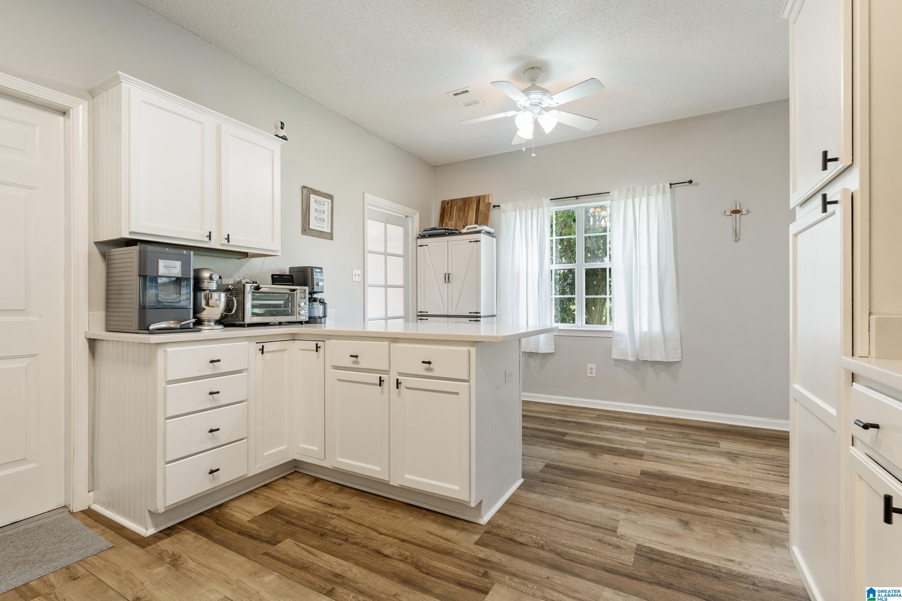 141 Stonehaven Drive Pelham, AL 35124 - Photo 12 of 36