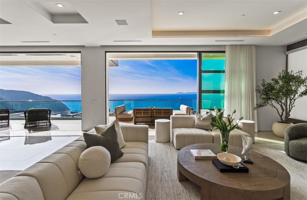 7 Pacific Wave Circle Dana Point, CA 92629 - Photo 19 of 69