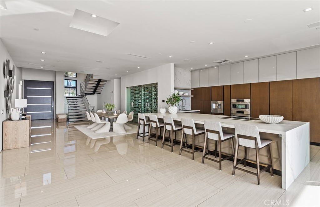 7 Pacific Wave Circle Dana Point, CA 92629 - Photo 9 of 69