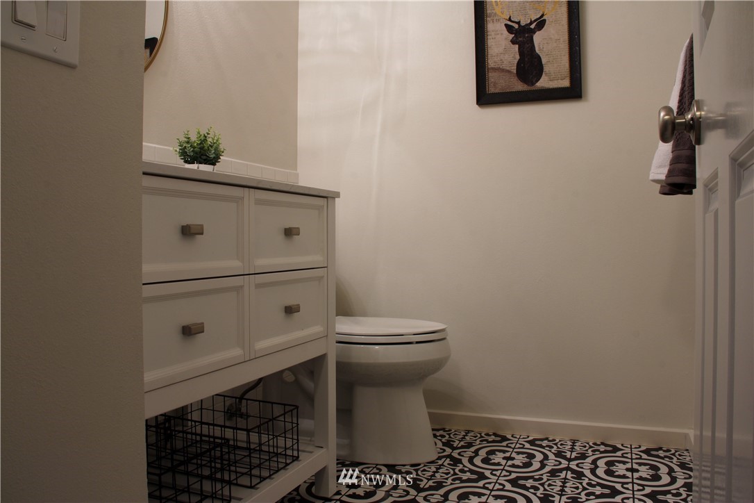 4612 Northeast 5th Street Renton, WA 98059 - Photo 13 of 25