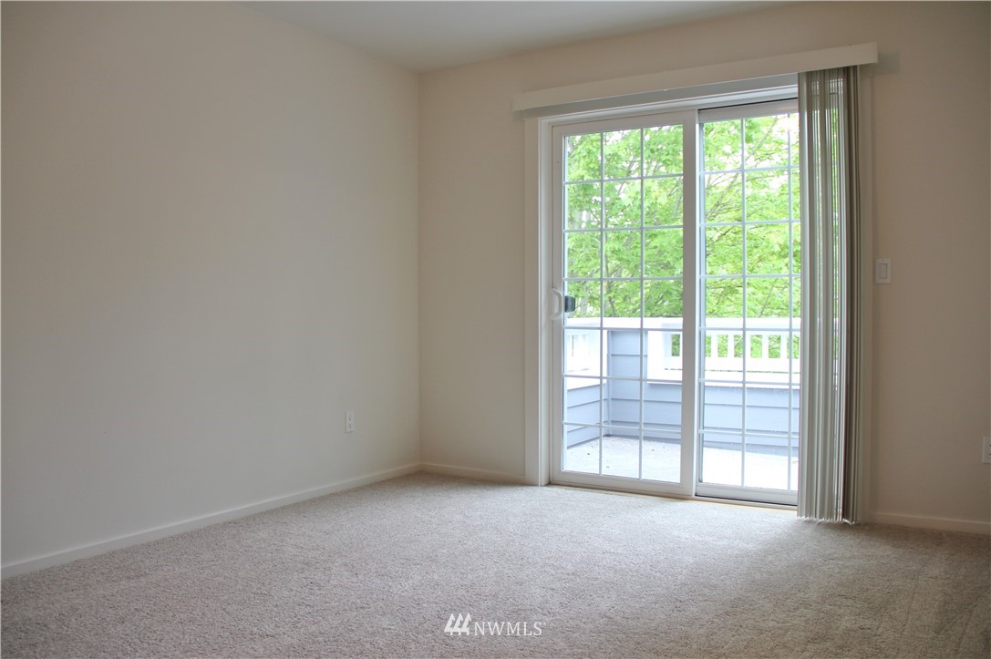 4612 Northeast 5th Street Renton, WA 98059 - Photo 14 of 25