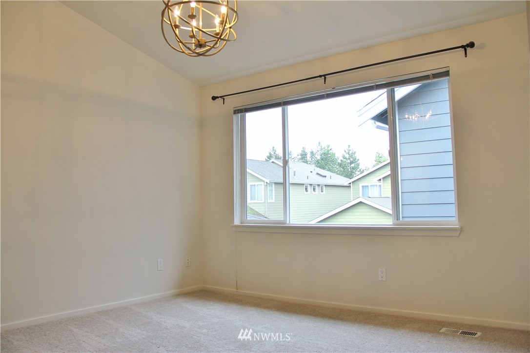 4612 Northeast 5th Street Renton, WA 98059 - Photo 15 of 25