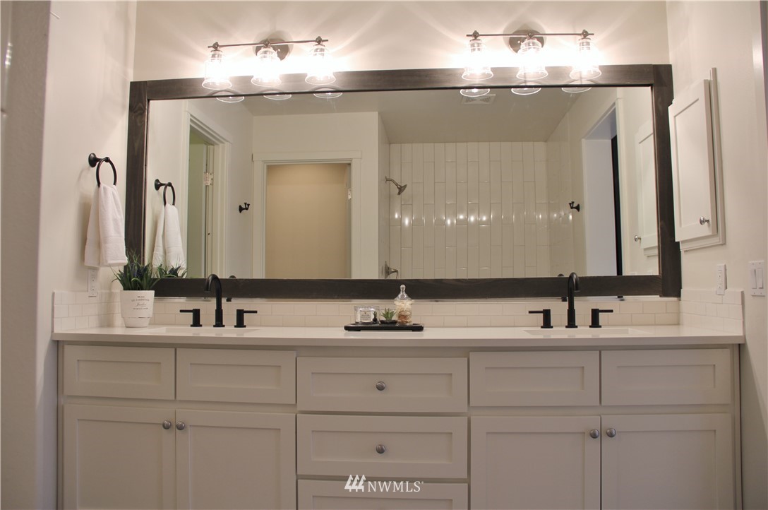4612 Northeast 5th Street Renton, WA 98059 - Photo 17 of 25