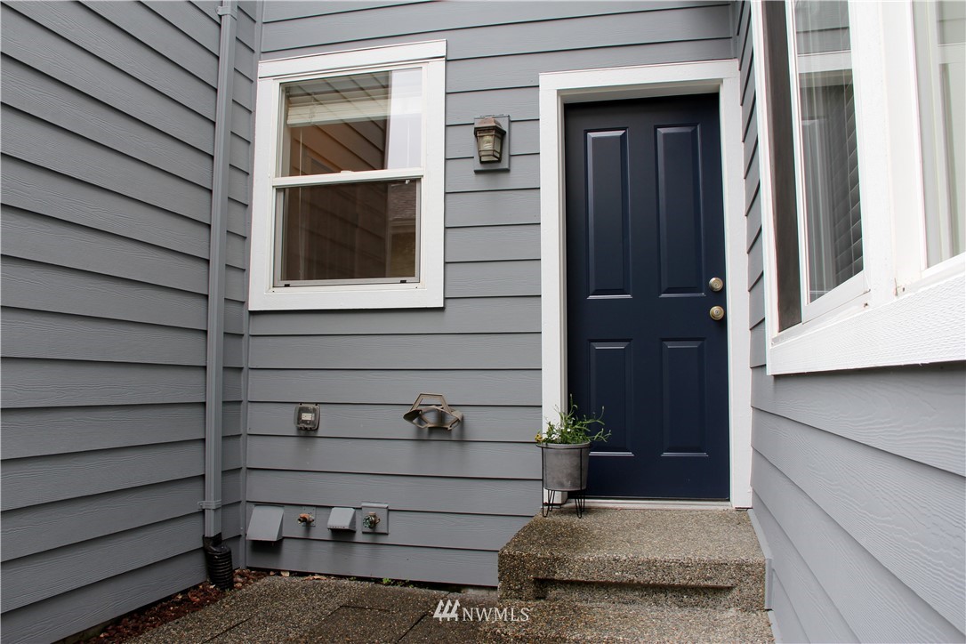 4612 Northeast 5th Street Renton, WA 98059 - Photo 22 of 25