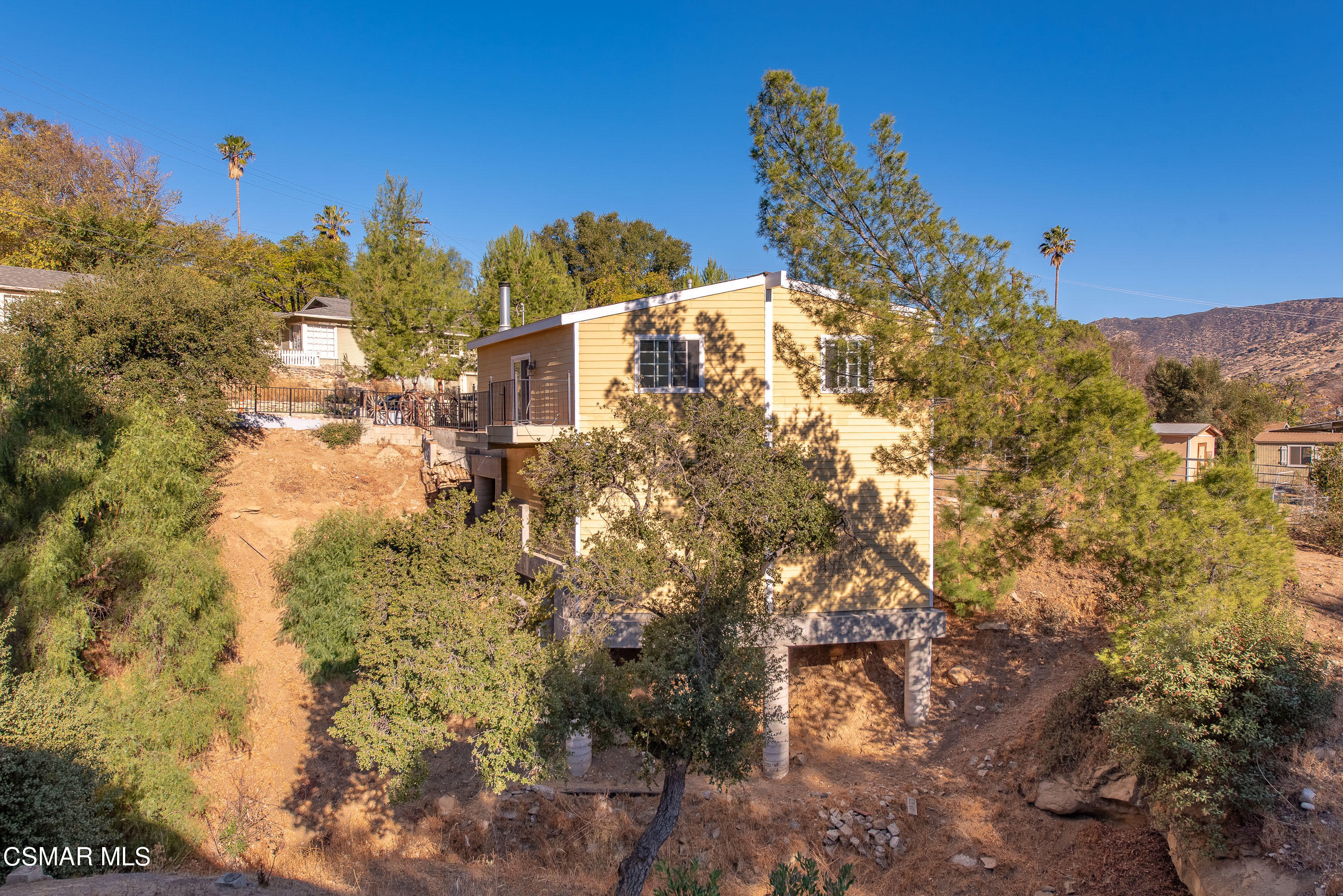1074 Katherine Road Simi Valley, CA 93063 - Photo 40 of 80 1074 Katherine Rd Simi Valley-36