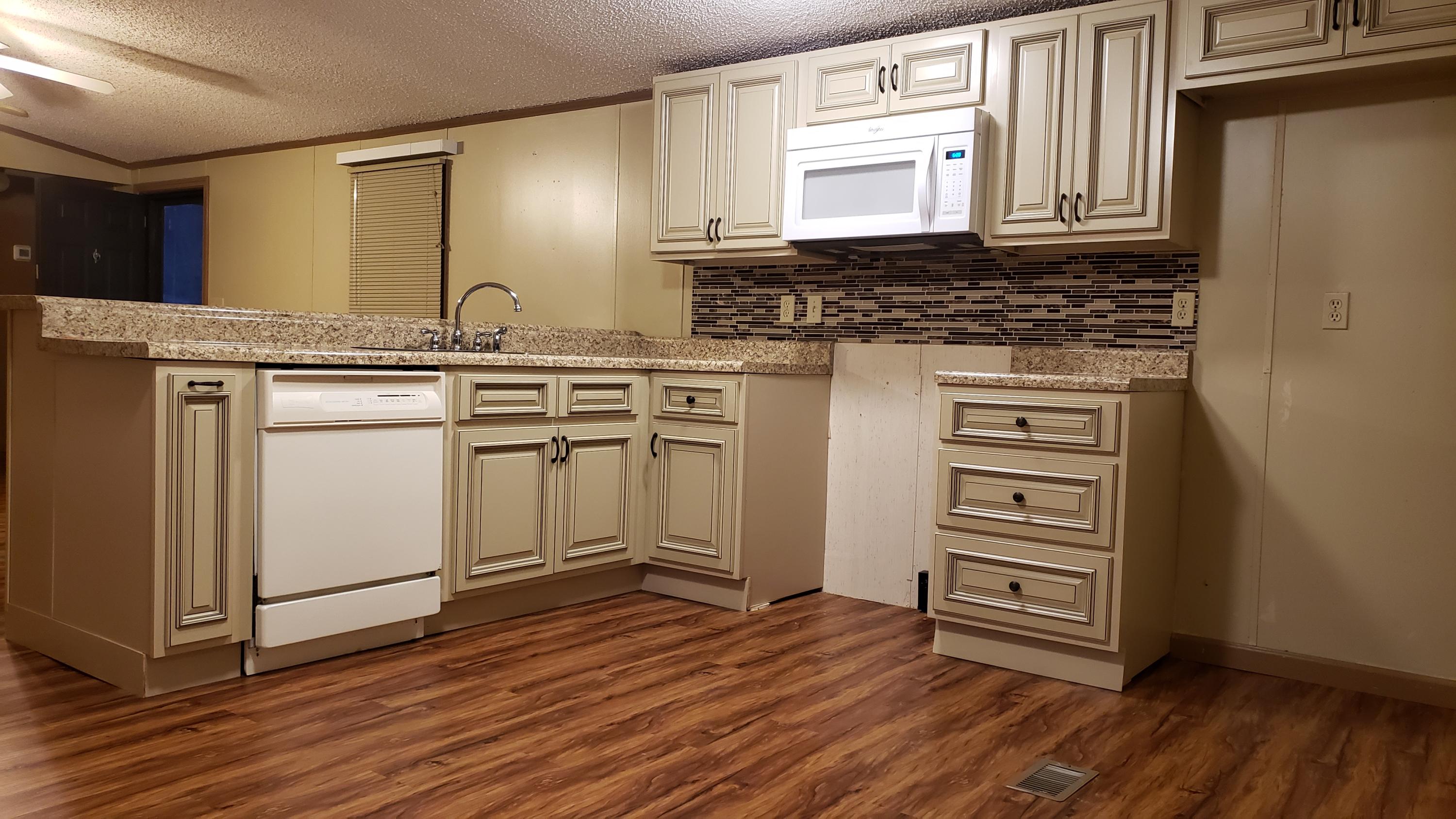 907 North Old Grey Ridge Road Friendsville, TN 37737 - Photo 4 of 7 20191126_172935