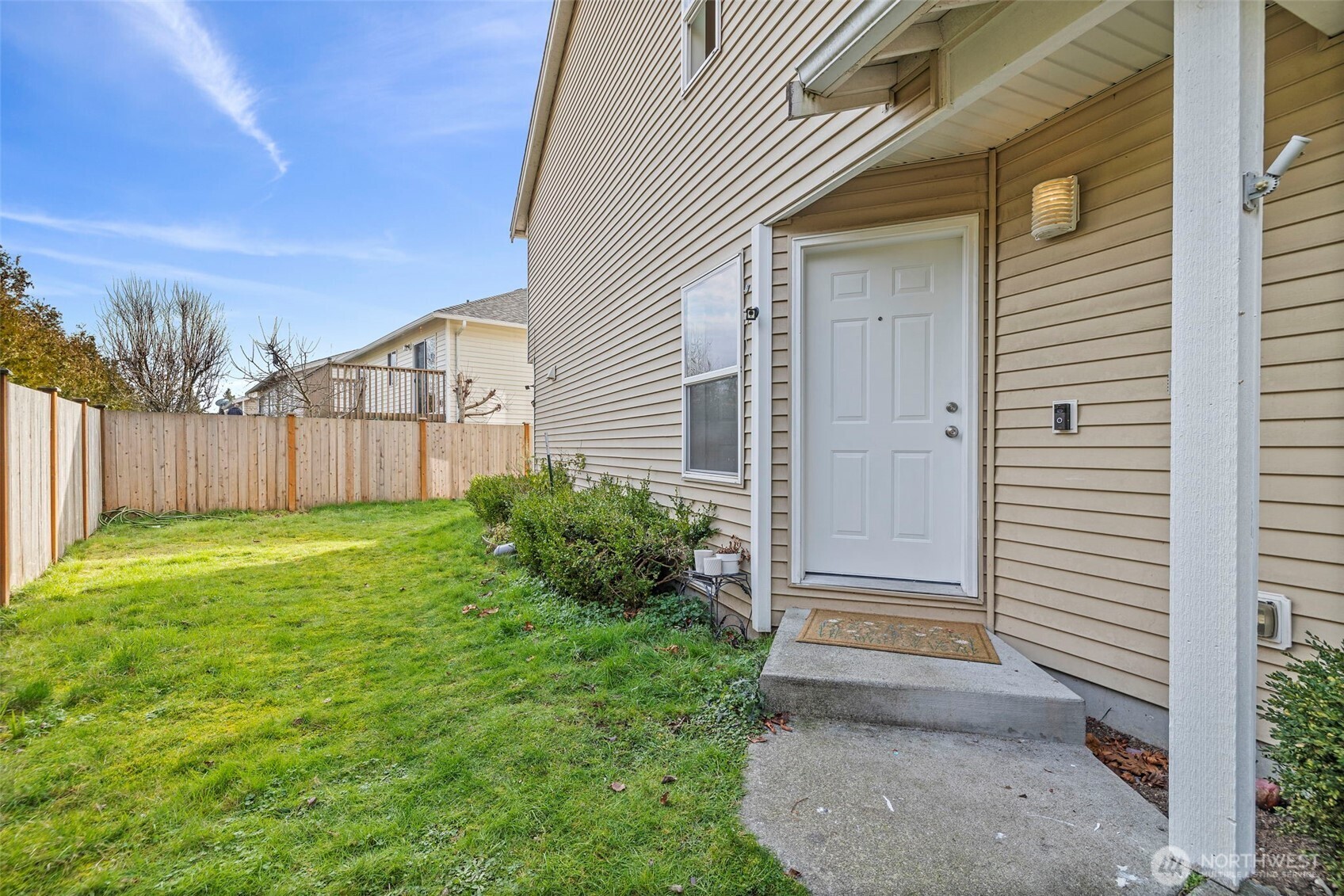 306 Poppy Road Bothell, WA 98012 - Photo 2 of 31
