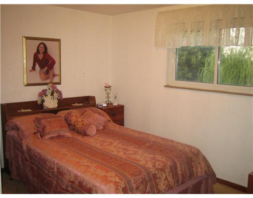 206 Lenore Drive McKees Rocks, PA 15136 - Photo 8 of 18 Bedroom.