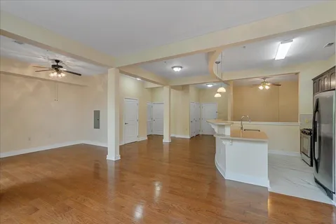 $449,000 | 3 Greenwich Drive, Unit 85, Jersey City, NJ 07305