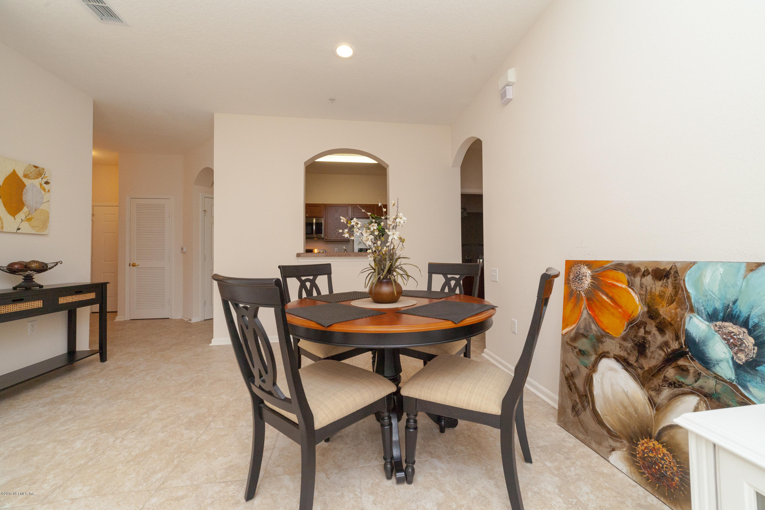 10550 Baymeadows Road, Unit 202 Jacksonville, FL 32256 - Photo 10 of 29 Dining Room