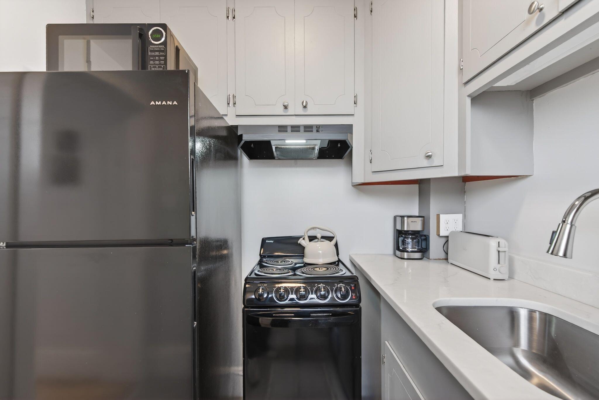 138 Pine Street, Unit 3 Portland, ME 04102 - Photo 11 of 30 58_DSC05748
