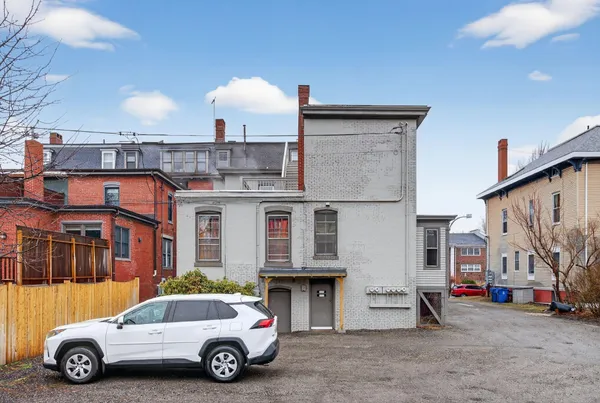 $369,000 | 138 Pine Street, Unit 3, Portland, ME 04102
