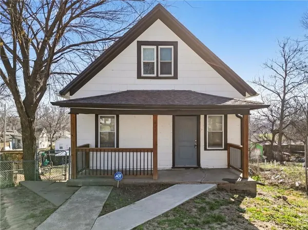 $130,000 | 411 North Lawndale Avenue, Kansas City, MO 64123