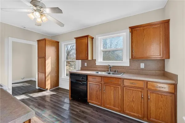 $130,000 | 411 North Lawndale Avenue, Kansas City, MO 64123