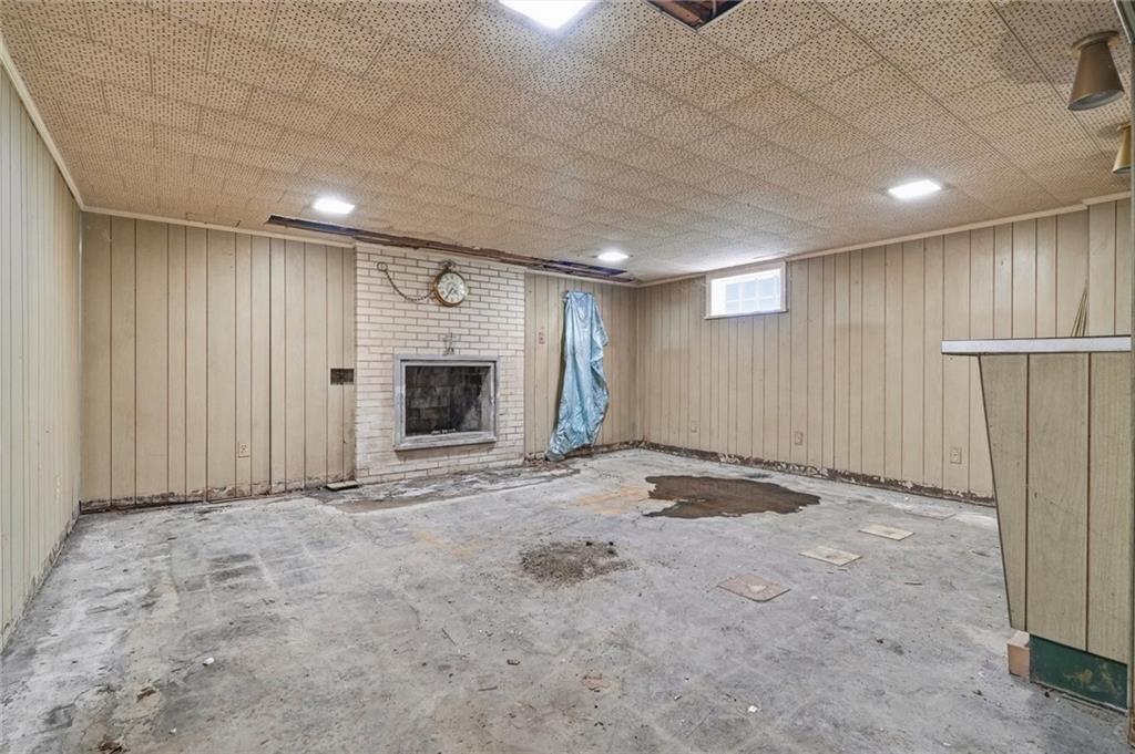 138 Enger Avenue Pittsburgh, PA 15214 - Photo 31 of 50 a view of an empty room