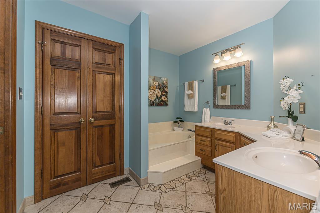 2255 Dehart Farm Road Wildwood, MO 63038 - Photo 16 of 31