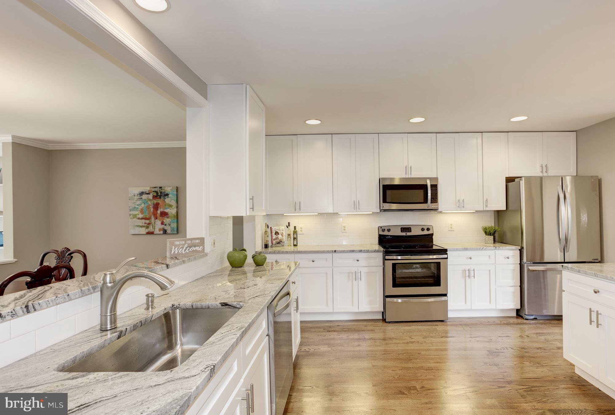 2027 Lakewinds Drive Reston, VA 20191 - Photo 5 of 30 Kitchen